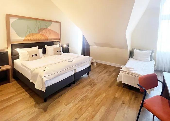 Garner - Charlottenburg, An Ihg ベルリン