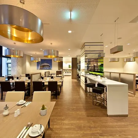 Garner - Charlottenburg, An Ihg מלון 3*