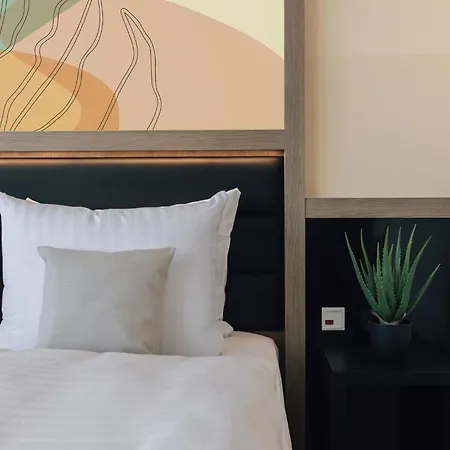 Garner - Charlottenburg, An Ihg