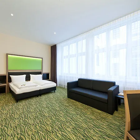 Garner - Charlottenburg, An Ihg 3* ברלין