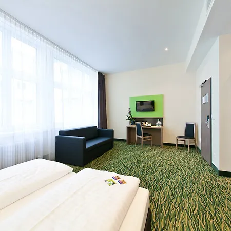 Garner - Charlottenburg, An Ihg 3* ברלין
