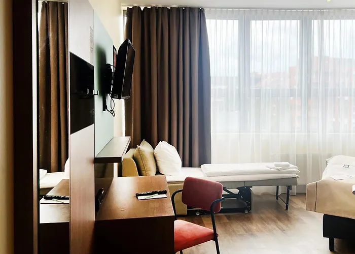 Garner - Charlottenburg, An Ihg 3* Berlín