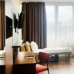 Garner - Charlottenburg, An Ihg 3* Берлин