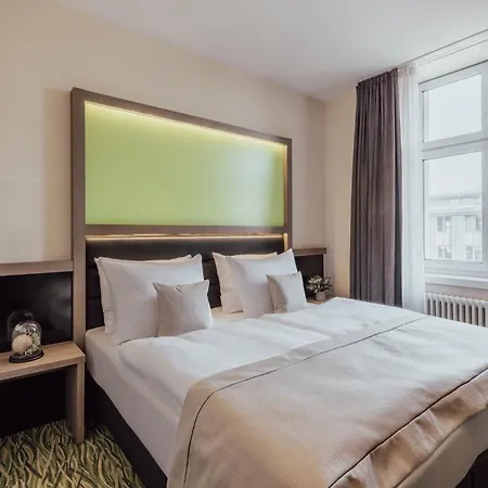 Garner - Charlottenburg, An Ihg Berlim