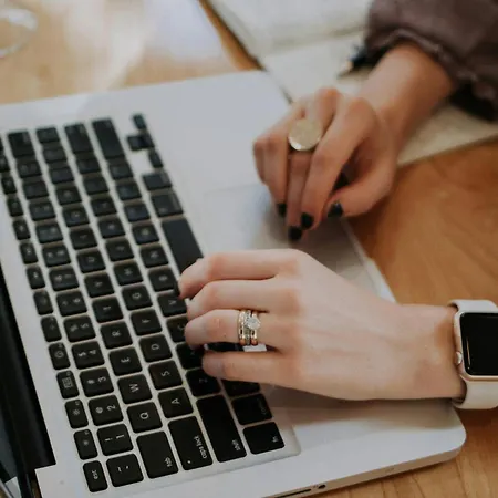 Garner - Charlottenburg, An Ihg فندق 3*