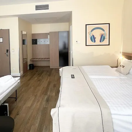 Garner - Charlottenburg, An Ihg