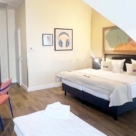 Garner - Charlottenburg, An Ihg 3*