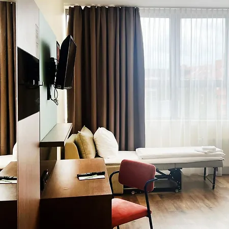 Garner - Charlottenburg, An Ihg 3* 柏林