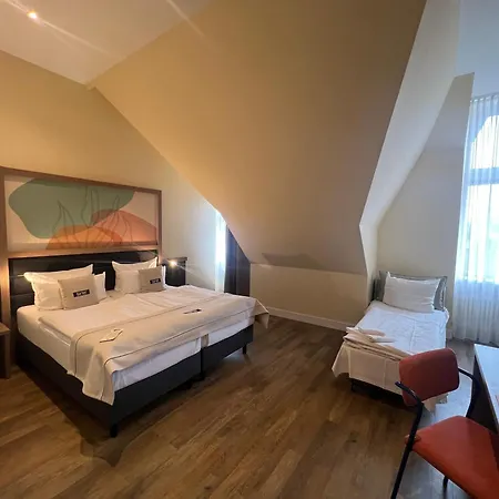 Garner - Charlottenburg, An Ihg