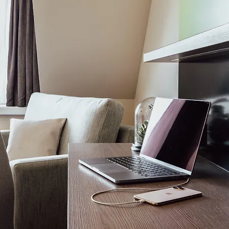 Garner - Charlottenburg, An Ihg 3*