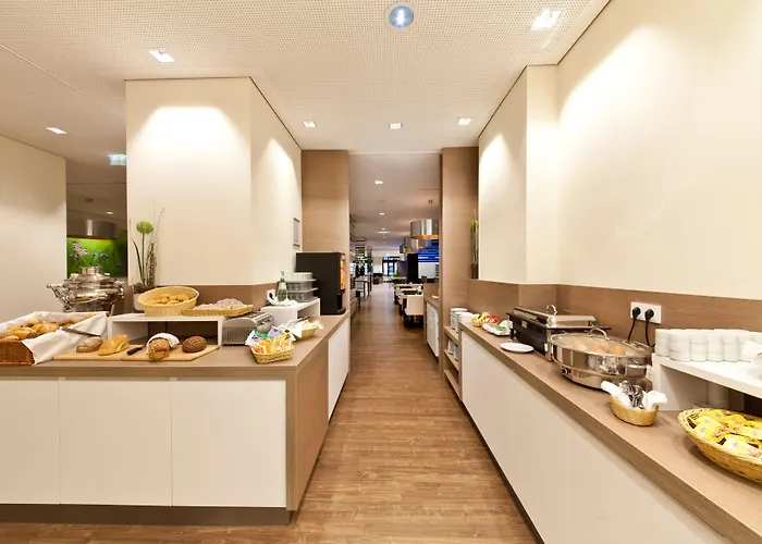 Garner - Charlottenburg, An Ihg Szálloda Berlin