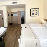 Garner - Charlottenburg, An Ihg