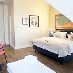 Garner - Charlottenburg, An Ihg 3*