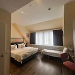 Garner - Charlottenburg, An Ihg 3* ベルリン