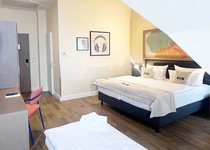 Garner - Charlottenburg, An Ihg 3*