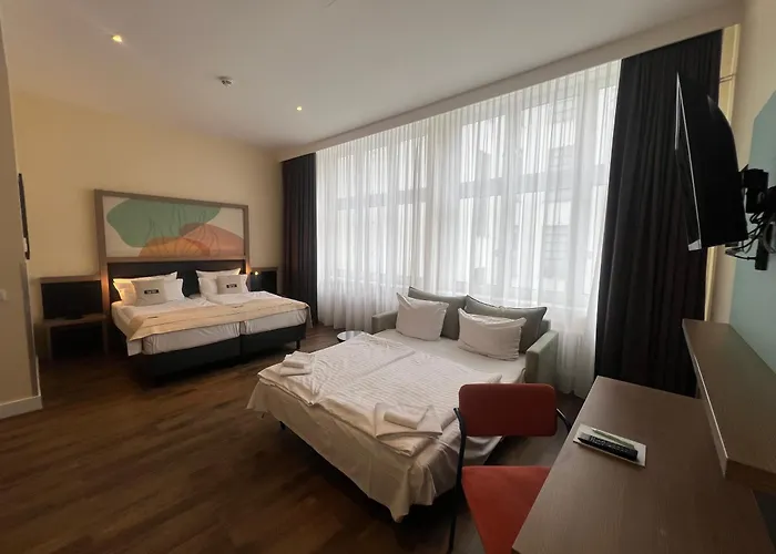 Garner - Charlottenburg, An Ihg Berlin
