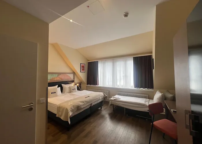 Garner - Charlottenburg, An Ihg 3* 베를린